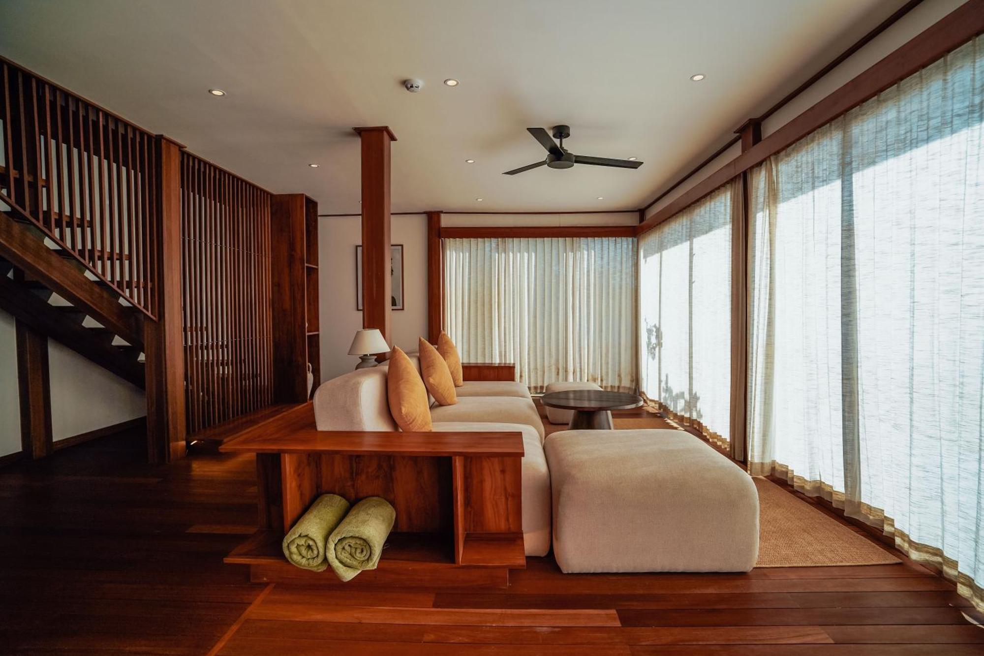 Gruen Uluwatu